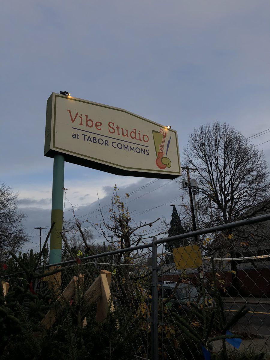 The Vibe Studio on a cloudy afternoon. Many passers by are unaware of the programs this arts center has to offer. Photo by Clara Miller