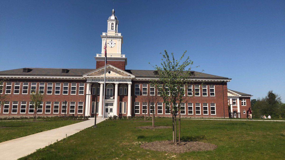 A front view of the Roosevelt High School campus. Roosevelt’s former football coach has been accused of harassing multiple staff members at the school. Photo Credit: McKenzie Keeler, Roosevelt Student