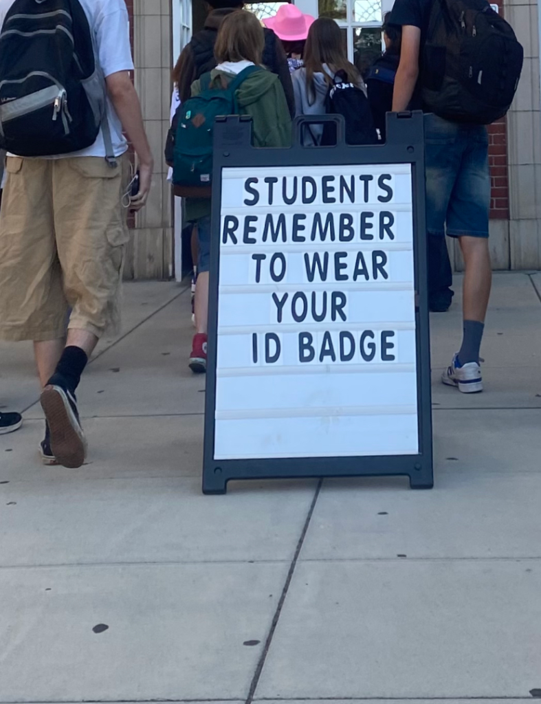 PPS Requires Middle and High Schoolers to Wear Student I.D Lanyards 