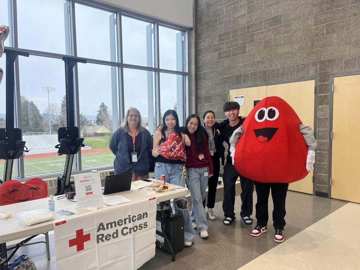 Franklin’s Red Cross Club Hosts a Valentine's Day Blood Drive