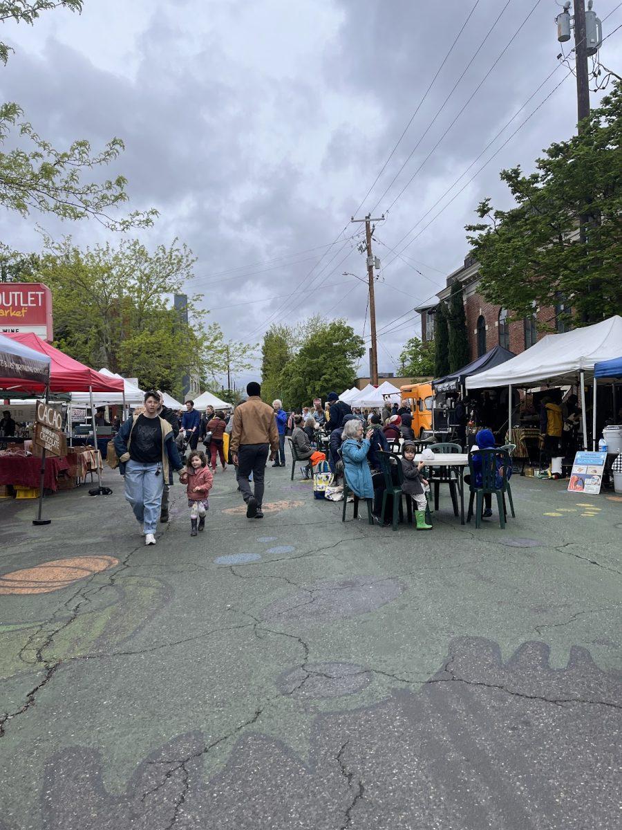 Harvest the Sunshine at Local Farmers Markets This Summer