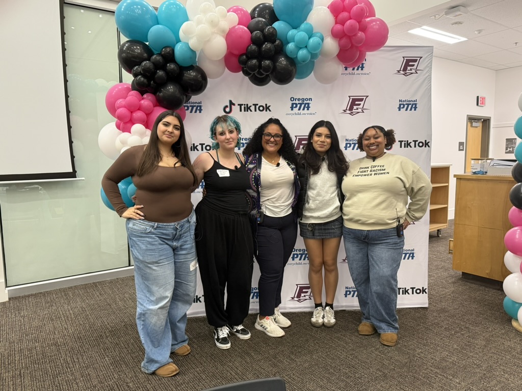 Franklin students Vita Westphal, Yenni Chavez, Marilyn Muñoz, and Easton Atlansky pose with Mikki Wilson at the recent “Create with Kindness” event. This event was held by the Franklin PTSA in collaboration with TikTok and the National PTA. Photo by 