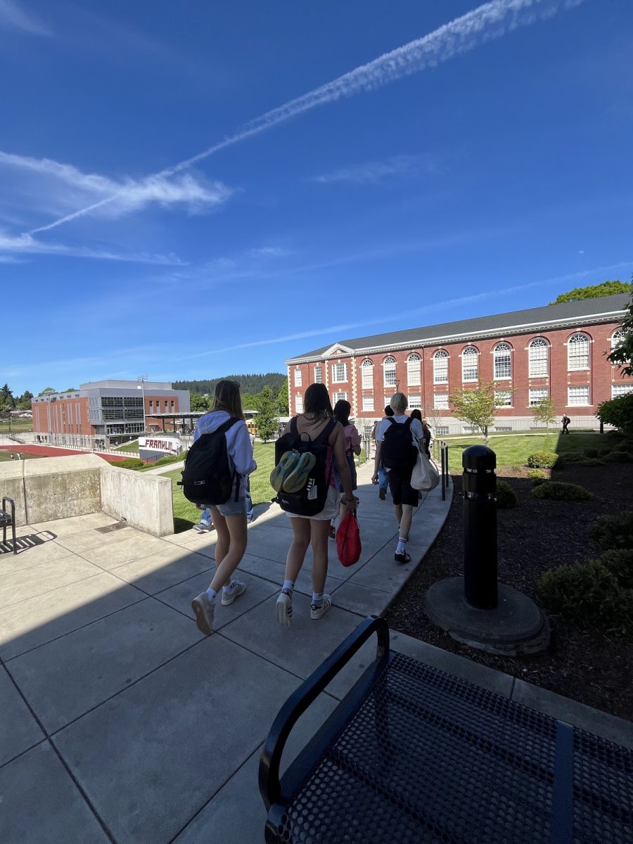 Students leaving Franklin after a busy school day. As summer approaches, many students and staff eagerly anticipate new adventures to occupy their next few months. Photo by 