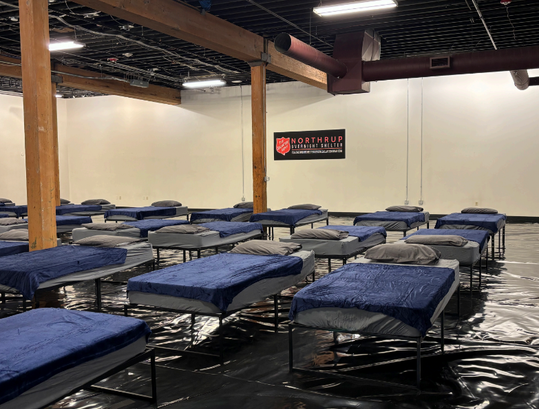 NW Northrup shelter beds on Sep. 2, the day of its opening. These shelter beds help to meet the Dec. 1 1,500-bed goal established by the Portland government. Photo by Kim Beeler.