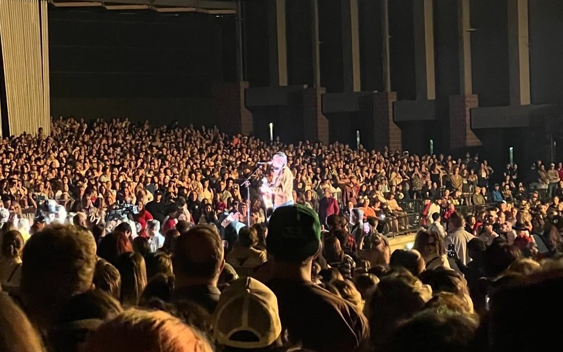 Noah Kahan’s “We’ll All Be Here Forever Tour” in 2024 at the RV Inn Style Resorts Amphitheater in Ridgefield, WA. Kahan’s upcoming “The Great Divide Tour” will be his fifth tour. Photo via Rebecca Blackwood.